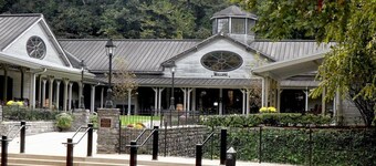 Lynchburg Getaway walking distance 2 Jack Daniel’s