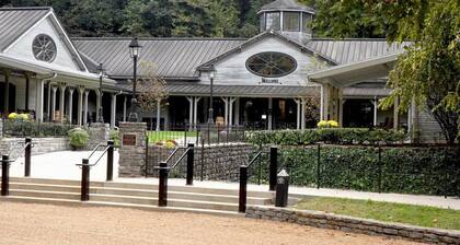 Lynchburg Getaway walking distance 2 Jack Daniel’s