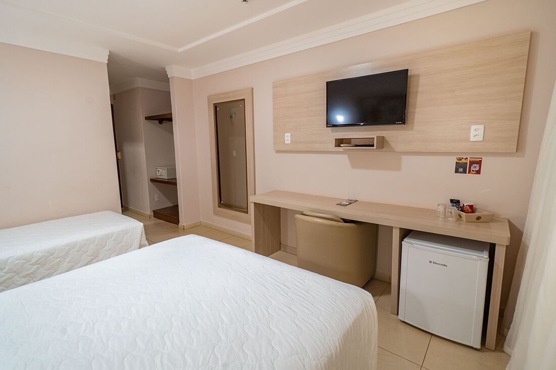 Een strijkplank/strijkijzer, gratis wifi, beddengoed, rolstoeltoegang