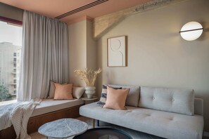 Smart TV - Hillel Design Boutique (Jerusalem)