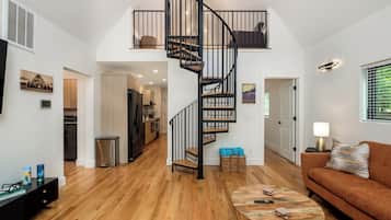 House, Patio, Garden View | Living area