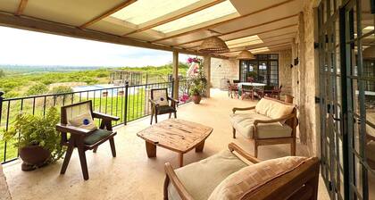 Eco designed 5 bedroom, 5 bathroom villa on a farm in Nanyuki - 2328