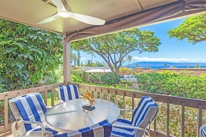 Outdoor dining - Spacious 2 Level Ocean View Kaanapali Condo - AC, 2 Lanai, Walk to Beach (Lahaina)