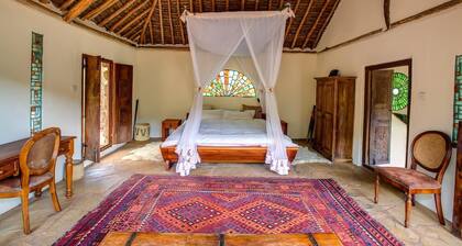 Private bush camp with pool cottages tents - 2332