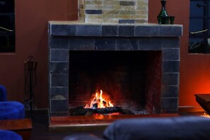 Interior - Laikipia bush stay by Ol Pejeta gate - 2339 (Thuthuriki)