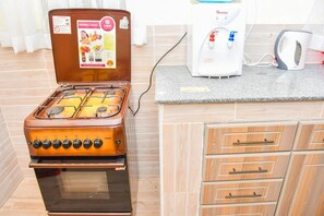 Private kitchen - Ngong Hills garden cottages by organic farm - 2340 (Kiserian)