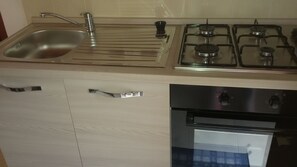 Private kitchen - Vacation home with sea view veranda (Scoglitti)