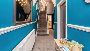 Interior - Properties Unique | Sandhaven House (South Shields)