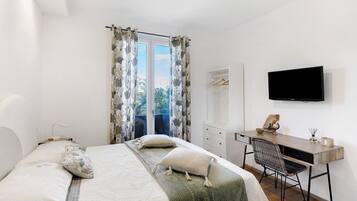 1 bedroom, iron/ironing board, WiFi, bed sheets