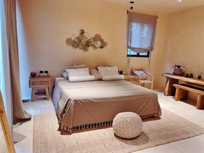 2 bedrooms, free WiFi, bed sheets - NEW Private 3-level Villa surrounded by Jungle (Tulum)
