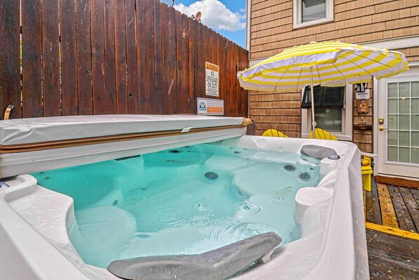 مغطس سبا خارجي