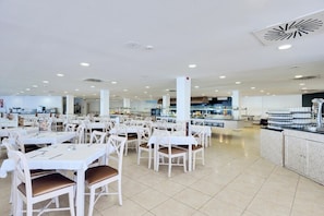 Dining - Marinda Garden Aparthotel (Ciutadella de Menorca)