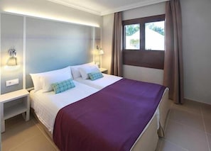 Room - Flamingo Beach Resort (Yaiza)