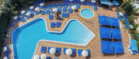 Indoor pool, outdoor pool