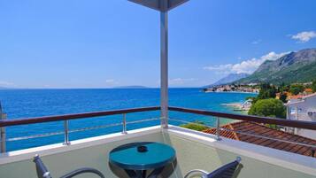 Double Room (Premium Double Room With Private Bath) | Balcony