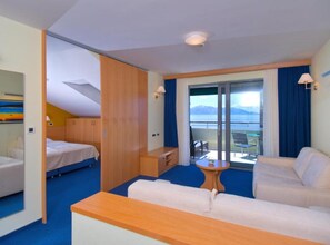 Double Room (Premium Double Room With Private Bath) | 10 bedrooms