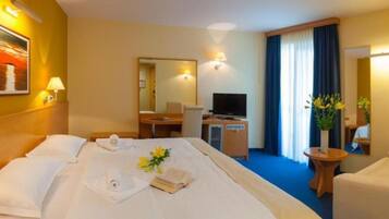 Double Room (Premium Double Room With Private Bath) | 10 bedrooms