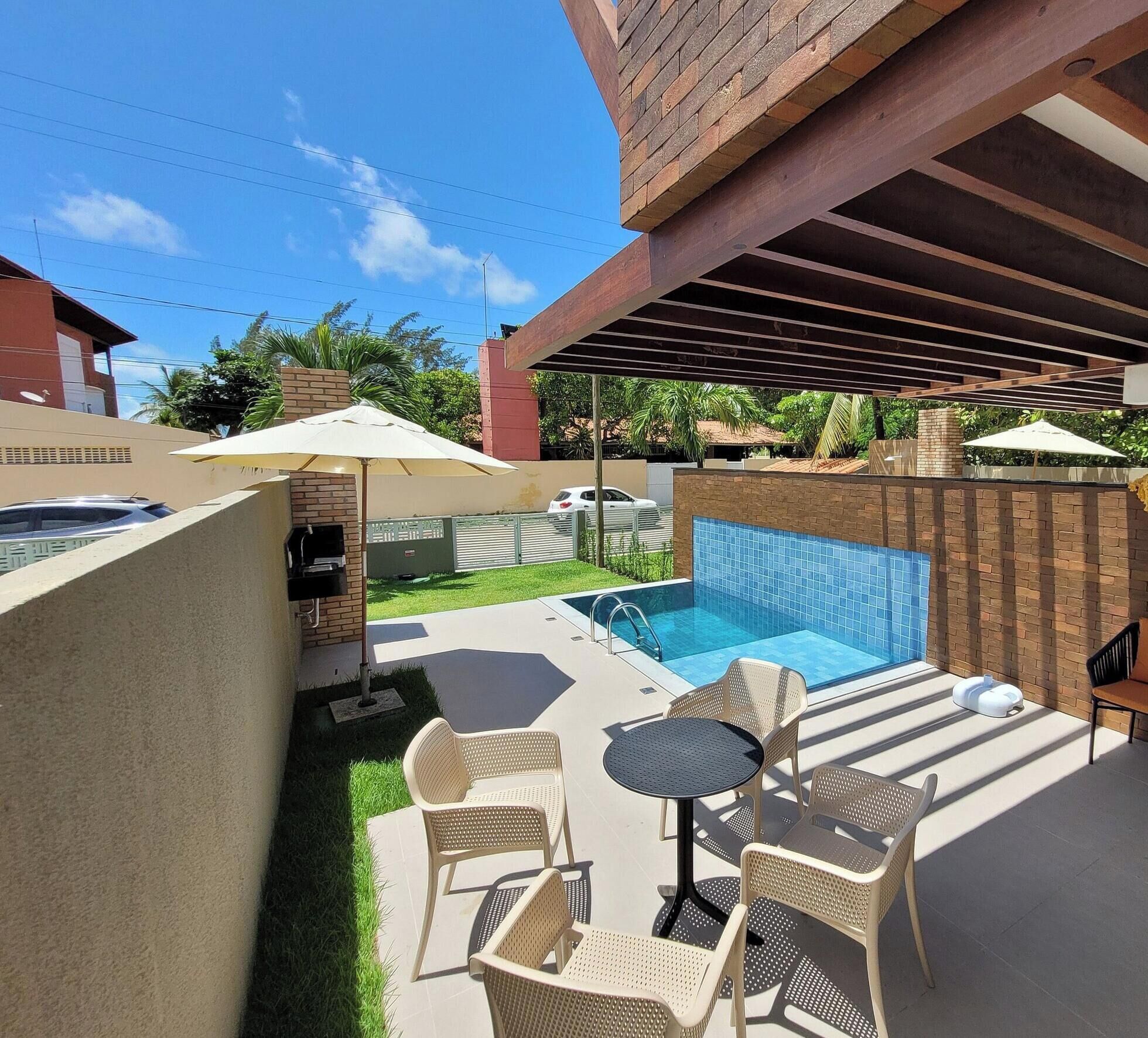 Luxury Villa | Outdoor dining