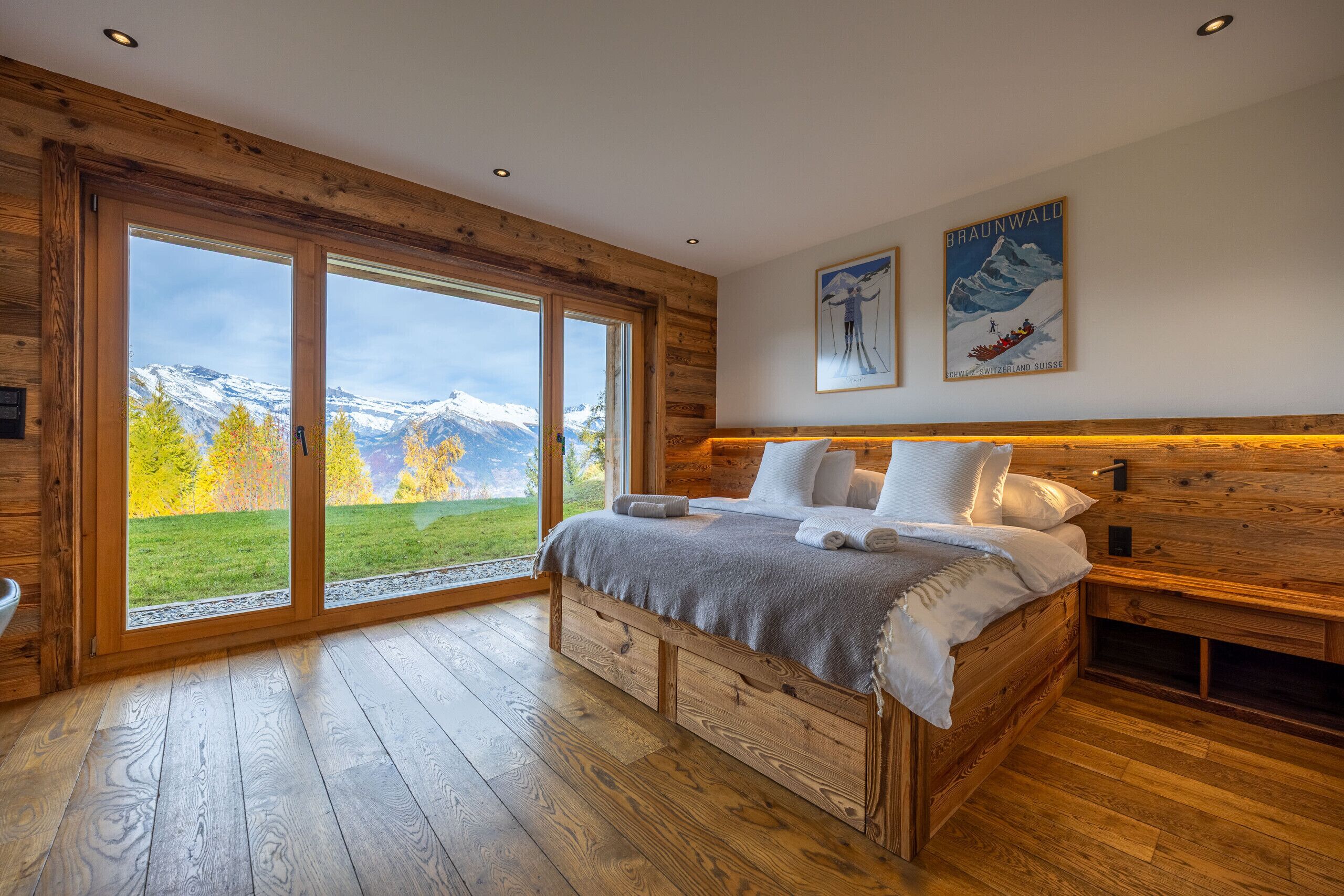 5 間睡房、免費 Wi-Fi、床單