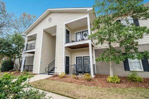 Exterior - Rebel Bluff on Depot by Apex Short Term Stays (Oxford)
