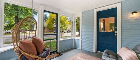 المنشأة من الداخل