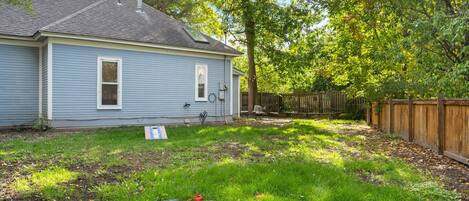 Ferienhaus, Mehrere Betten, Terrasse, Gartenblick (520 W Oak Street) | Ausblick vom Zimmer