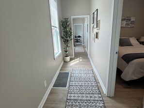 2 bedrooms, travel cot, WiFi, bed sheets - La Casetta Cafe on The Hill (St. Louis)