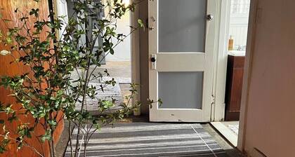 Casa Italiana: Cozy home in the heart of The Hill