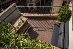 Appartement, patio, uitzicht op stad | Terras