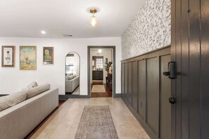 Interior - Historic Garden-Level Downtown Apt with Backyard (Savannah)