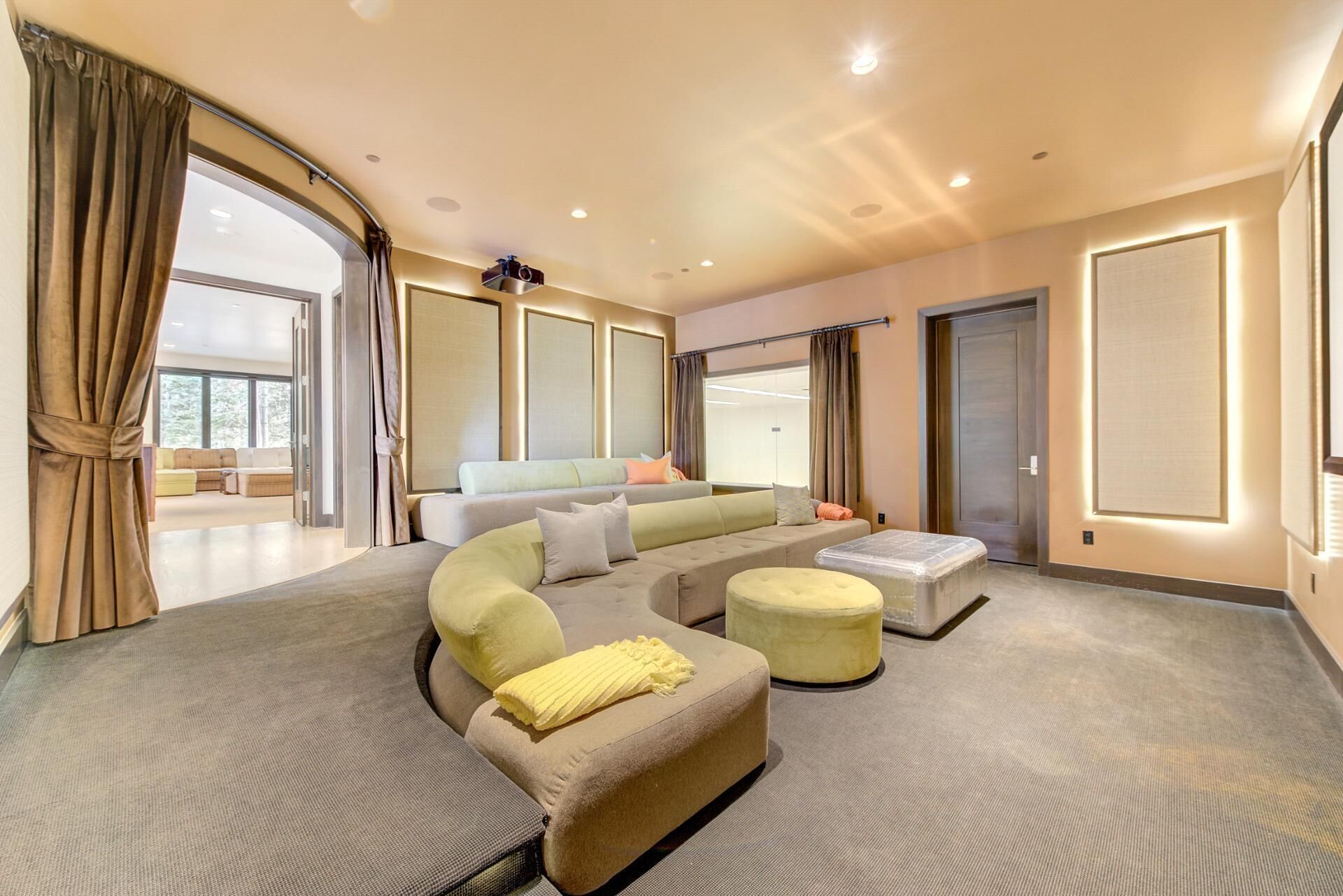 Studio (3 Bedrooms) | Property amenity