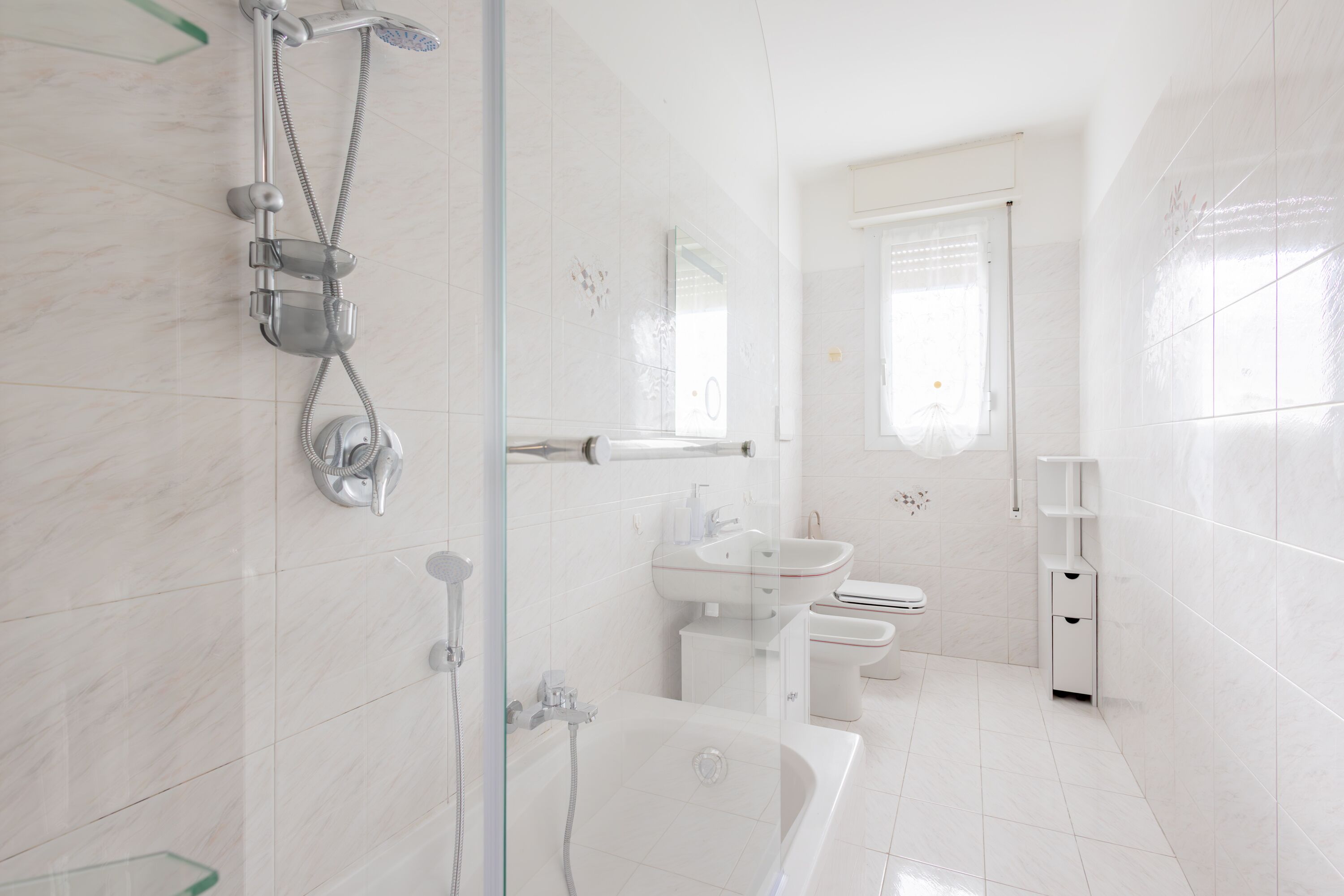 Apartment, 2 Bedrooms, Balcony, City View | Bathroom