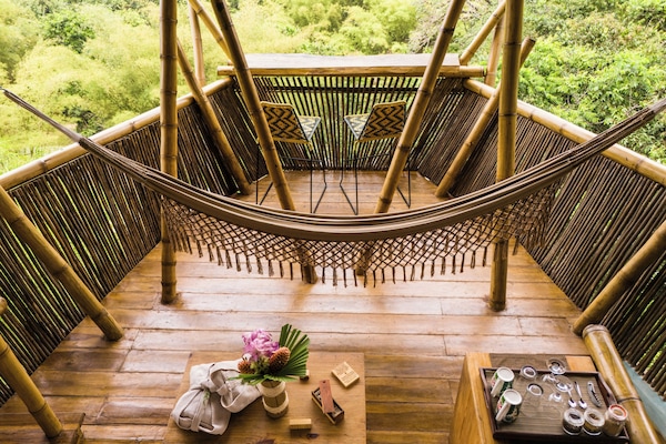 Két bảo mật tại phòng, bàn ủi/dụng cụ ủi quần áo