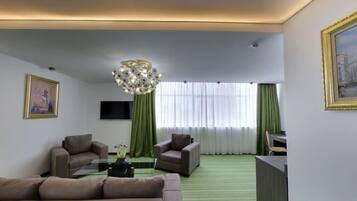 In-room safe, desk, laptop workspace, blackout drapes