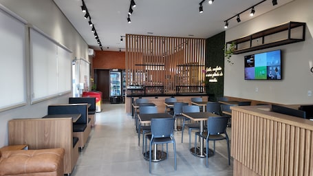 Reception. Flat & Hotel Executive