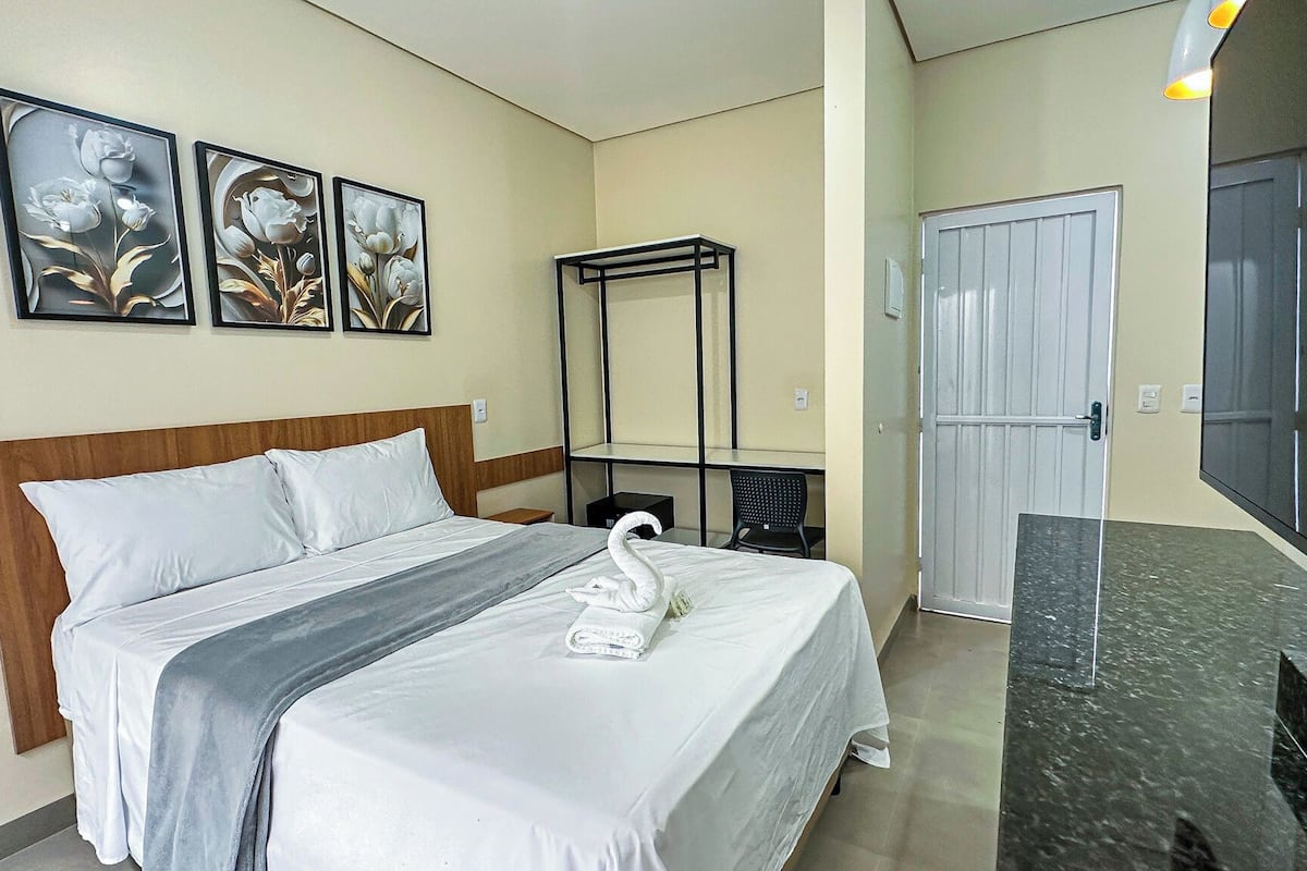 In-room safe, desk, laptop workspace, soundproofing