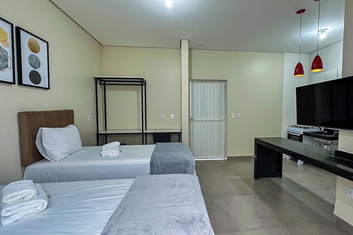 Habitació amb dos llits individuals executiva, 2 llits individuals | Caixa forta a l'habitació i escriptori