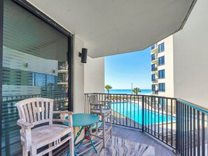 Property grounds - ⭐Gulf and Pool Views-1BR-Pool-Sunbird 212E⭐ (Panama City Beach)