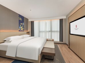 Executive Suite, City View | Laptop workspace, free WiFi - Guiyang Airport Outlets ECHENG Hotel (Guiyang)