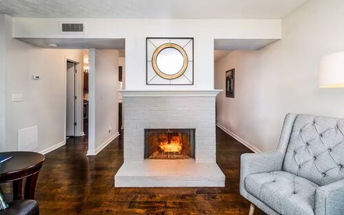 Lovely townhome in Avondale Estates - 2 bedrooms 2.5 bathrooms. Near Decatur