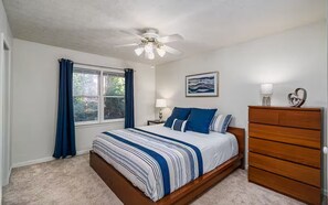 2 bedrooms, iron/ironing board, WiFi - Lovely townhome in Avondale Estates - 2 bedrooms 2.5 bathrooms. (Avondale Estates)