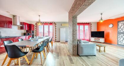 Holiday Home 'Sleeps 22 Brem Center with Large'