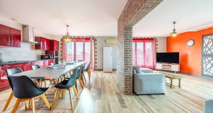 Holiday Home 'Sleeps 22 Brem Center with Large'