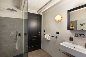 Vila, 5 quartos, piscina particular, vista para o jardim | Banheiro