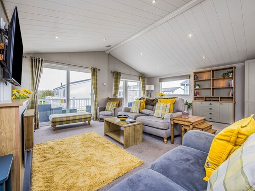 Gorgeous Home in Lakeside Park | Pass The Keys