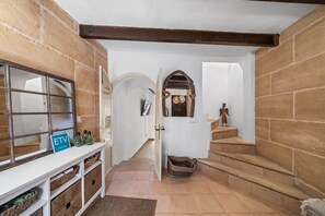 Interior - Townhouse Can Barques Pollensa by Mallorca North Villas (Pollensa)