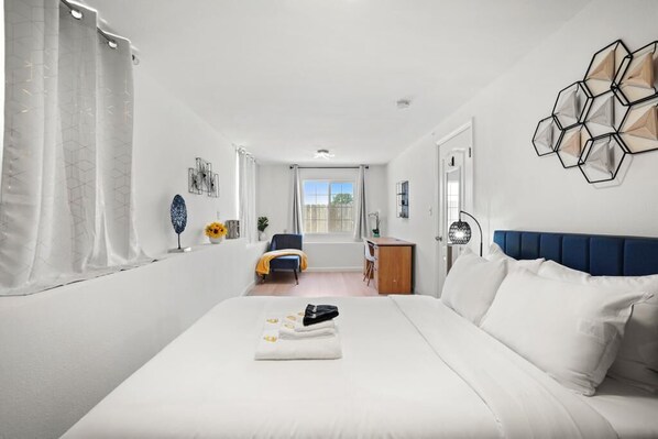 2 bedrooms, iron/ironing board, WiFi, bed sheets - Lovely Private Quiet 2Beds 1Bath near Westlake (Daly City)