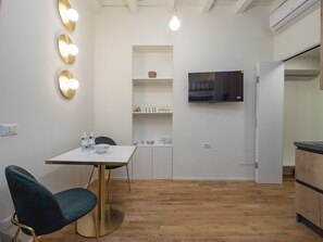 Studio, Smoking - Centro Bligny B - Lovely Studio in Bocconi Area (Milan)