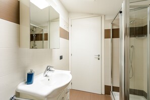 3 bedrooms - Candiani Building - Elegant 2-level Apartment With 3 Bedrooms (Milan)