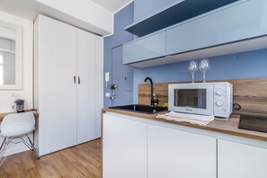 开间, 吸烟房 | 1 多间卧室